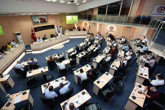 Büyükşehir 5 Bin Öğrenciye 12,5 Milyon Lira Öğrenim Yardımı Yapacak