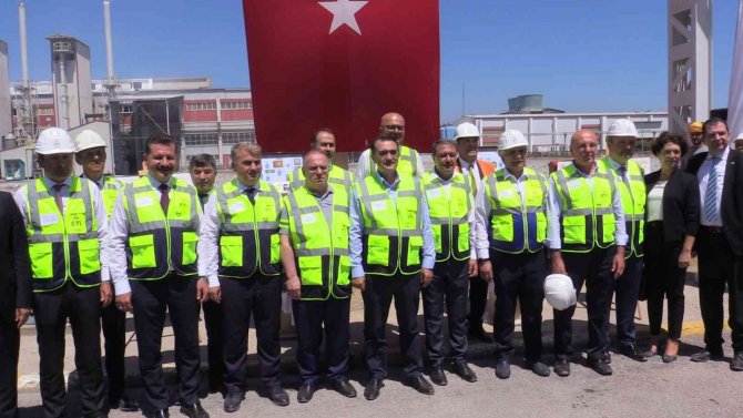Bakan Dönmez: “Hiçbir Bor Ürününü Cevher Olarak Satmıyoruz”