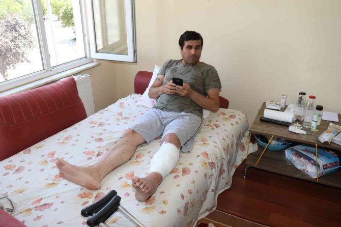 Bacağını Kaybetme Tehlikesi Yaşarken Adalet İstiyor