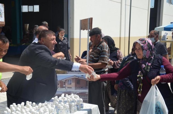 Beylikova’da 5 Bin Adet El Dezenfektanı Vatandaşa Dağıtıldı