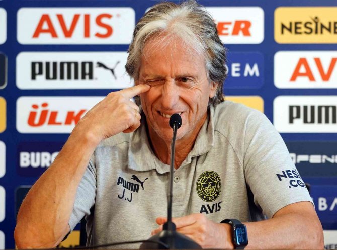 Jorge Jesus: “Umarım Turu Geçen Taraf Oluruz”