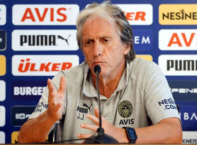 Jorge Jesus: “Umarım Turu Geçen Taraf Oluruz”