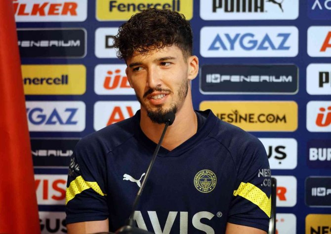 Altay Bayındır: “Sahada Her Şeyimizi Vermemiz Gerekiyor”