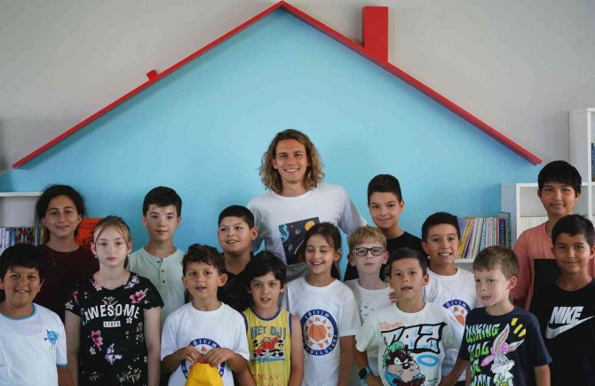 Taylan Antalyalı’dan Çocuklar İçin Anlamlı Proje
