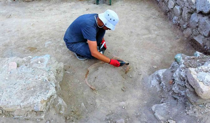 Helenistik Döneme Ait Tapınak Gün Yüzüne Çıkartılıyor