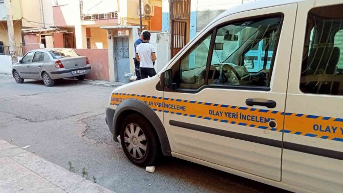 İ̇zmir’de Karısıyla İlişkisi Olduğunu Düşündüğü Genci Öldüren Zanlı Tutuklandı