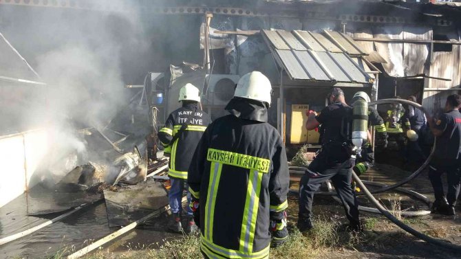 Kayseri’de Sucuk Üretim Fabrikasında Yangın