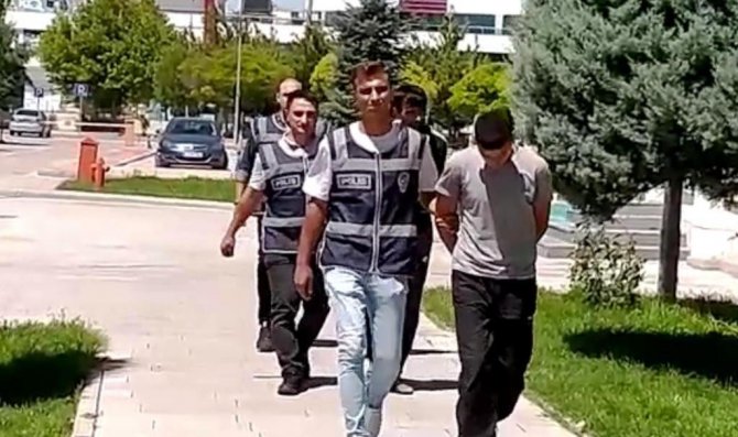 Konya’da 2 Bin Litre Akaryakıt Çalan Hırsızlar Yakalandı
