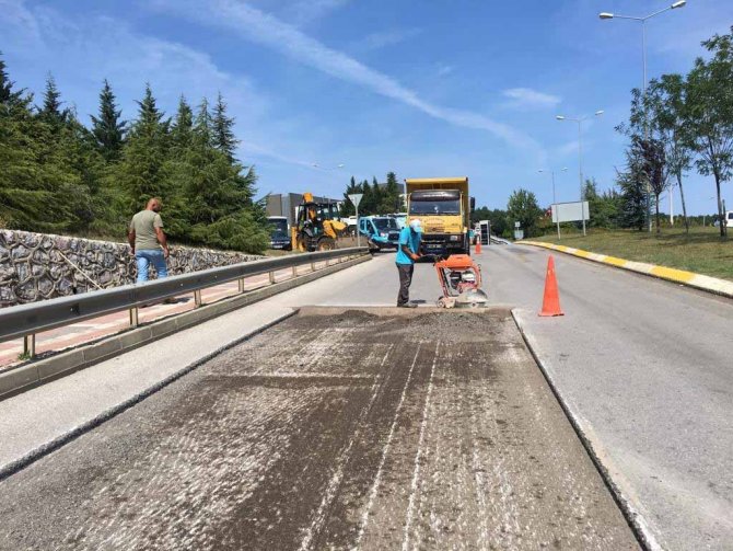 Umuttepe Yolundaki Bozulmaya Hızlı Müdahale