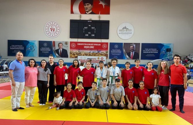 Salihlili Judocular Kürsüyü Boş Bırakmadı