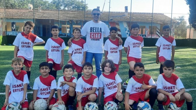 Sarıgöl’de 2013 Doğumlu Çocuklara Futbol Kursu