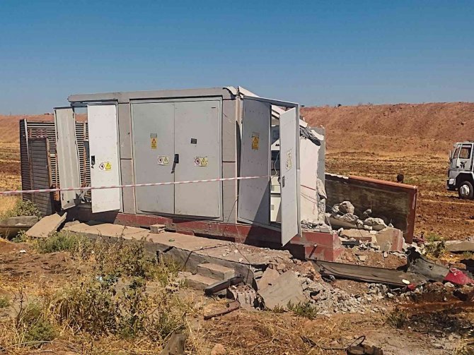 Mardin’de Hurdaya Dönen Tırdan Yara Almadan Kurtuldu