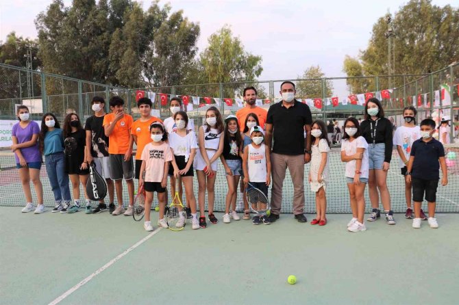 Toroslar’da Yaz Spor Kursları 21 Branşta Devam Ediyor