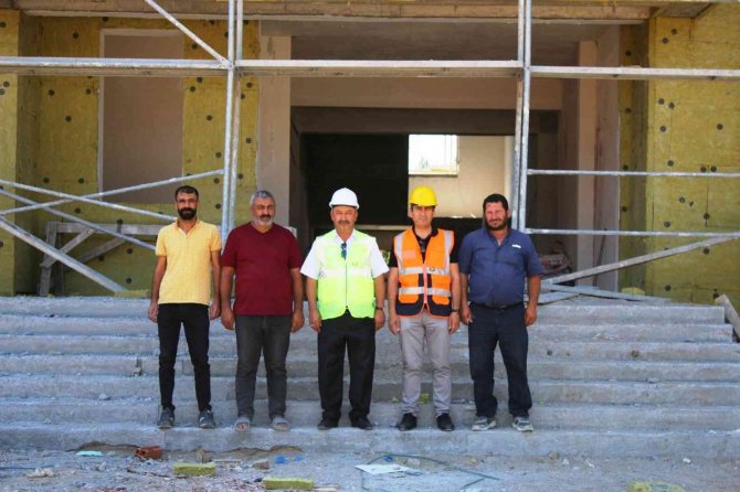 Müdür Başyiğit, Yapımı Ve Tadilat Çalışmaları Devam Eden Okullarda İncelemelerde Bulundu