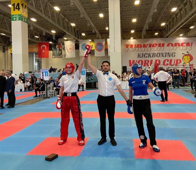 Büyükşehir Kick Boks’cuları Avrupa Yolcusu