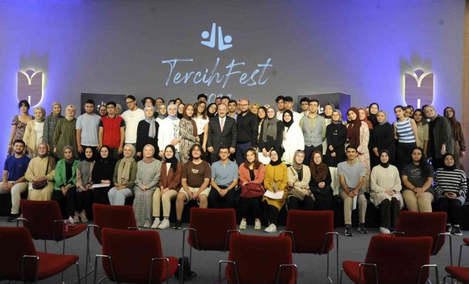 Bakan Varank, Üniversite Tercihi Yapacak Öğrencilerle Bir Araya Geldi