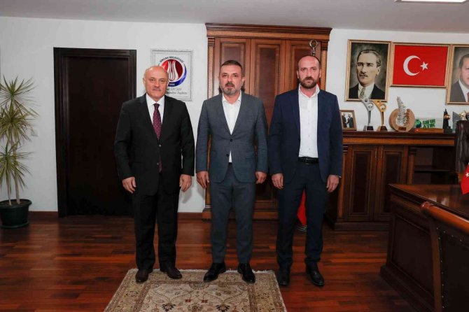 Sincan Belediyesinde En Düşük Maaş 6 Bin 600 Lira Oldu