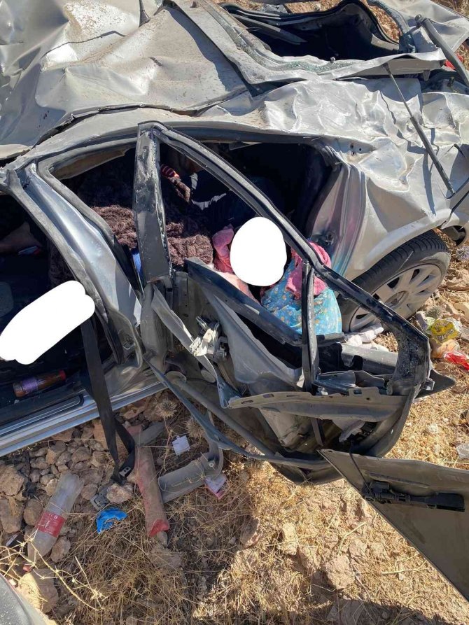 Şanlıurfa’da Otomobil Şarampole Devrildi: 1 Ölü, 1 Yaralı
