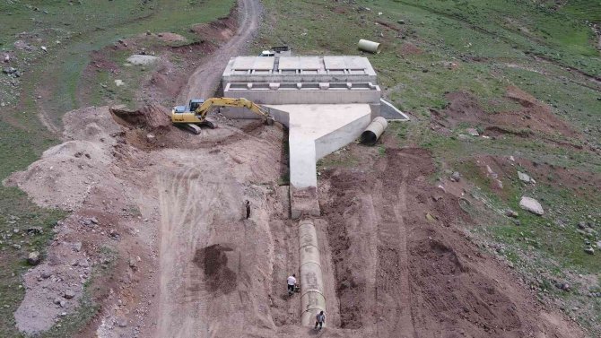 Erzurum Sakalıkesik Ovası Sulamasında Çalışmalar Devam Ediyor