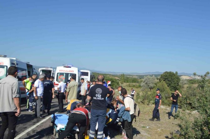 Tavşanlı’da İşçi Servisi Devrildi: 11 Yaralı