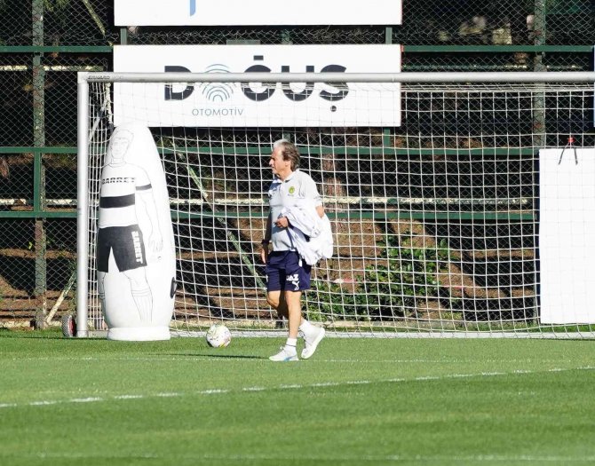 Fenerbahçe’de Dinamo Kiev Hazırlıkları Sürdü