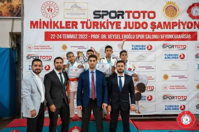 Afyonkarahisar’dan Madalyalarla Döndüler