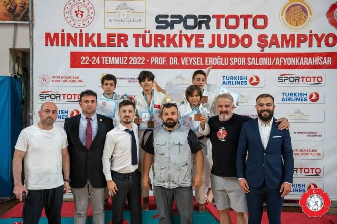 Afyonkarahisar’dan Madalyalarla Döndüler