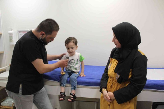 Yemek Yiyemeyen Akalazya Hastası Çocuk Türkiye’de Sağlığına Kavuştu