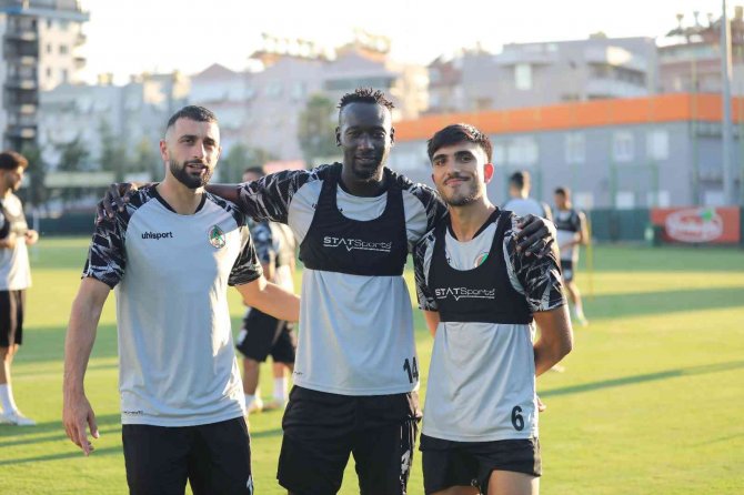 Alanyaspor 2 Günlük Aranın Ardından Hazırlıklara Devam Etti