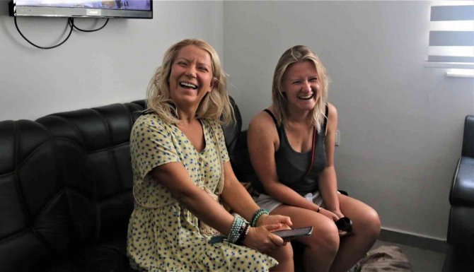 Rus Turist Takside Unuttuğu Telefona Bir Saat İçinde Ulaştı