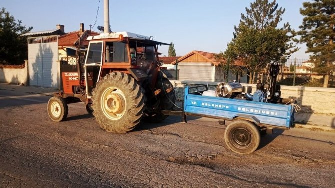 Aslanapa Belediyesi’nden Haşere İlaçlama Çalışması