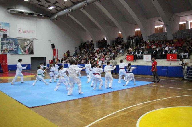 Gsb Spor Okulları Gençleri Bekliyor
