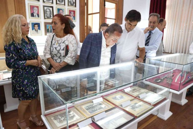 Başkan Böcek: "Antalya Lisesini Yaşatmak Mecburiyetindeyiz"