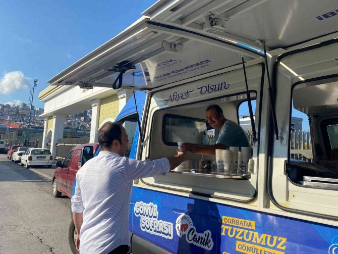 Canik’ten Vatandaşlara Çorba İkramı