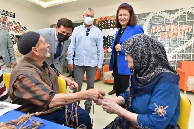 Cumhurbaşkanlığı Sosyal Politikalar Kurulu, Alzheımer Gündüz Yaşam Merkezi’nde