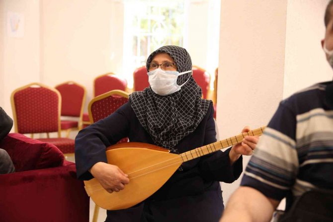 Aktif Yaş Alma Kurslarına Yoğun İlgi Sürüyor