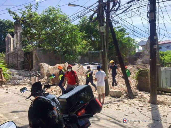 Filipinler’de 7 Büyüklüğünde Deprem: 4 Ölü