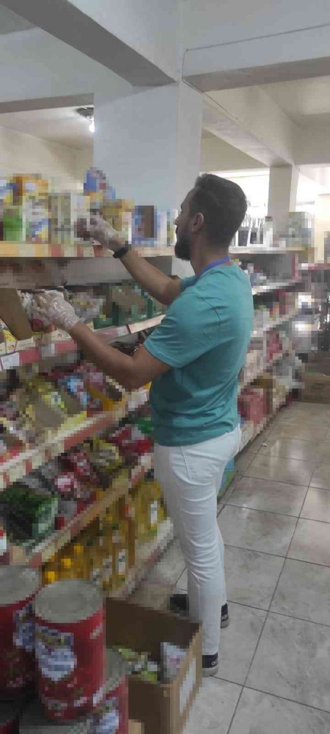 Gıda Denetiminde Son Kullanma Tarihi Geçmiş Bebek Maması Tespit Edildi