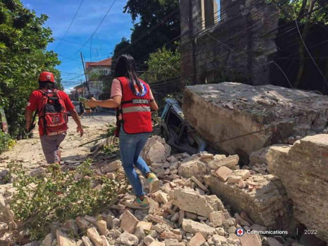 Filipinler’de 7 Büyüklüğünde Deprem: 4 Ölü