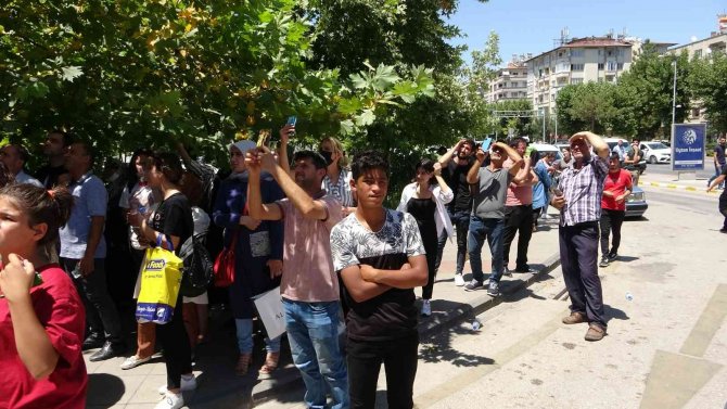 Genç Kadını İntihardan Emniyet Müdürü Vazgeçirdi
