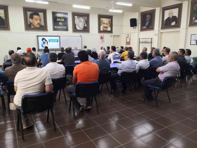 Gediz’de Halk Eğitim Merkezi Müdürlüğü’nden Seminer