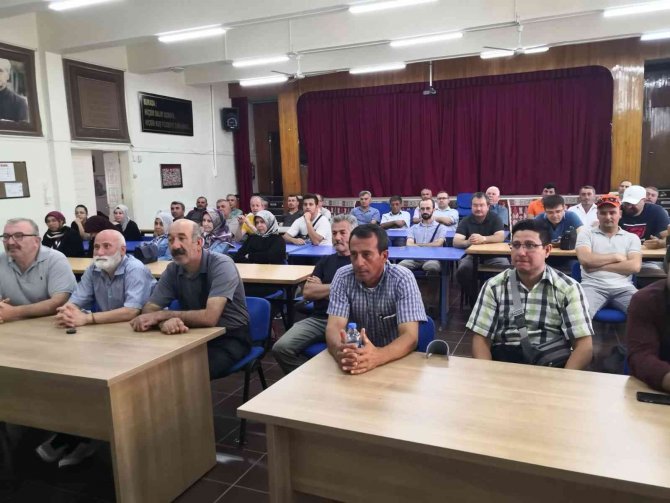 Gediz’de Halk Eğitim Merkezi Müdürlüğü’nden Seminer