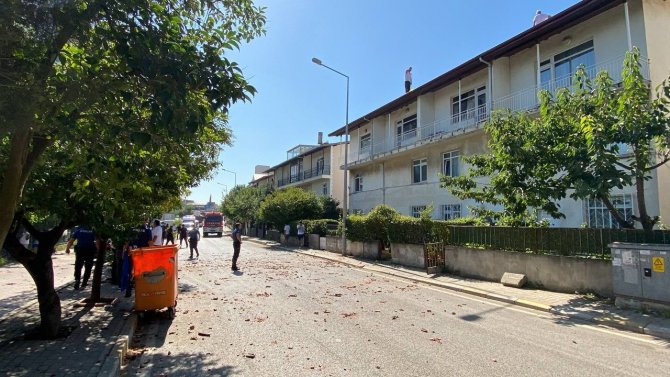 İ̇şten Atılınca Çatıya Çıktı, İkna Edilmesi 3 Saat Sürdü