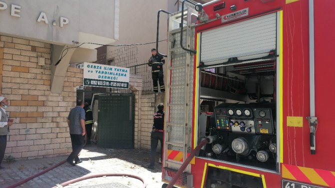 İ̇lim Yayma Cemiyeti’nin Müştemilatında Yangın Çıktı