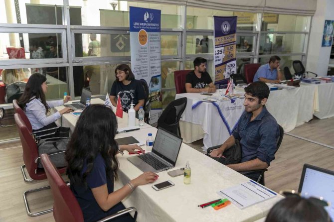 Mersin’de ’Yks Tercih Danışmanlık Günleri’ Başladı