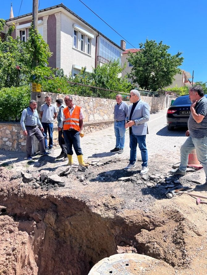 Yılmaz: "Alt Ve Üst Yapı Çalışmaları İle İlçe Farklı Bir Görünüm Alacak"
