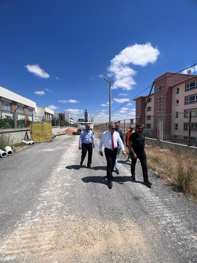 Yılmaz: "Alt Ve Üst Yapı Çalışmaları İle İlçe Farklı Bir Görünüm Alacak"