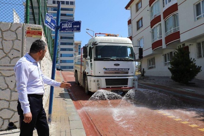 Pursaklar Belediyesi Yollardaki Yenileme Seferberliğine Devam Ediyor