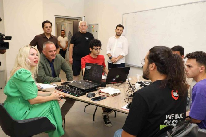 Rektör Özkan: “Siber Dünya Artık En Az İ̇ngilizce Kadar Önemli Konumda Yer Alıyor”