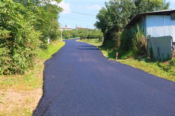 Büyükşehir’den Hendek’te Asfalt Mesaisi